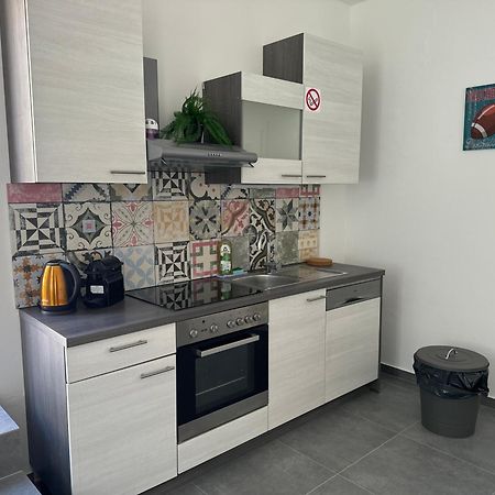 Klein Aber Fein Mit Terrasse Apartamento Viena Exterior foto