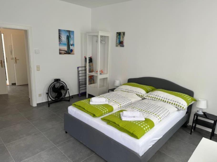 Klein Aber Fein Mit Terrasse Apartamento Viena Exterior foto