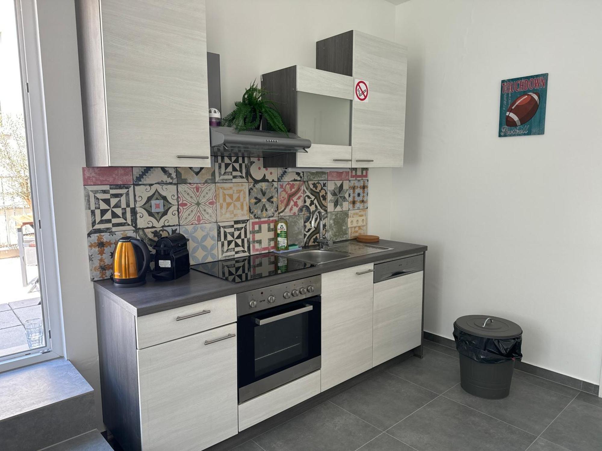 Klein Aber Fein Mit Terrasse Apartamento Viena Exterior foto